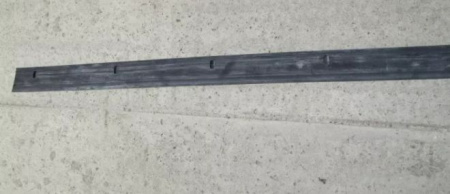 Уплотнение двери нижнее